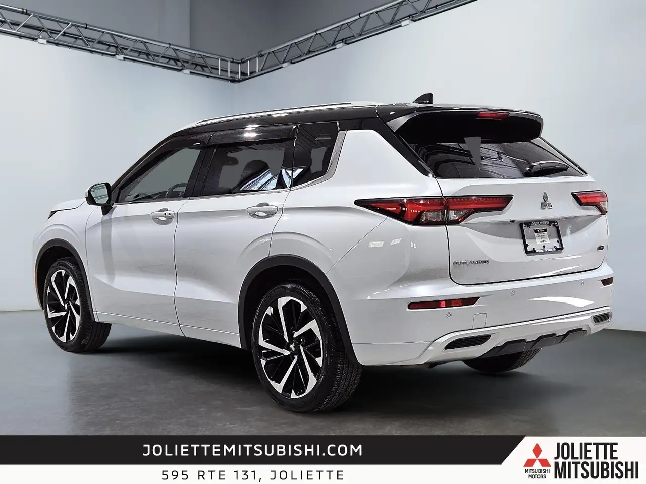 Mitsubishi Outlander photo Mitsubishi Outlander