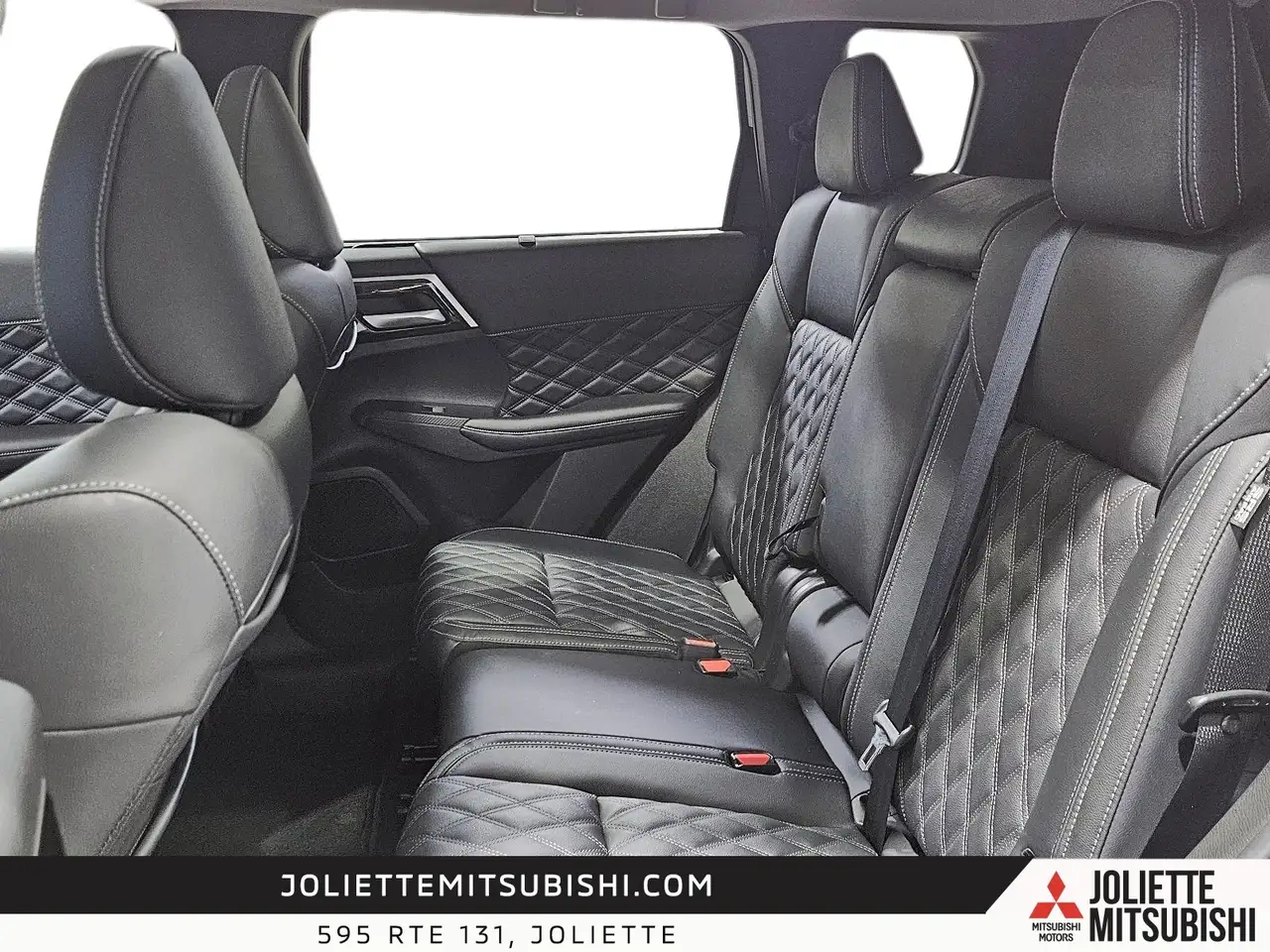 Mitsubishi Outlander photo Mitsubishi Outlander
