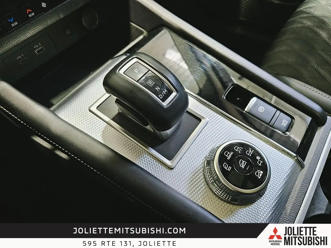 Mitsubishi Outlander photo Mitsubishi Outlander