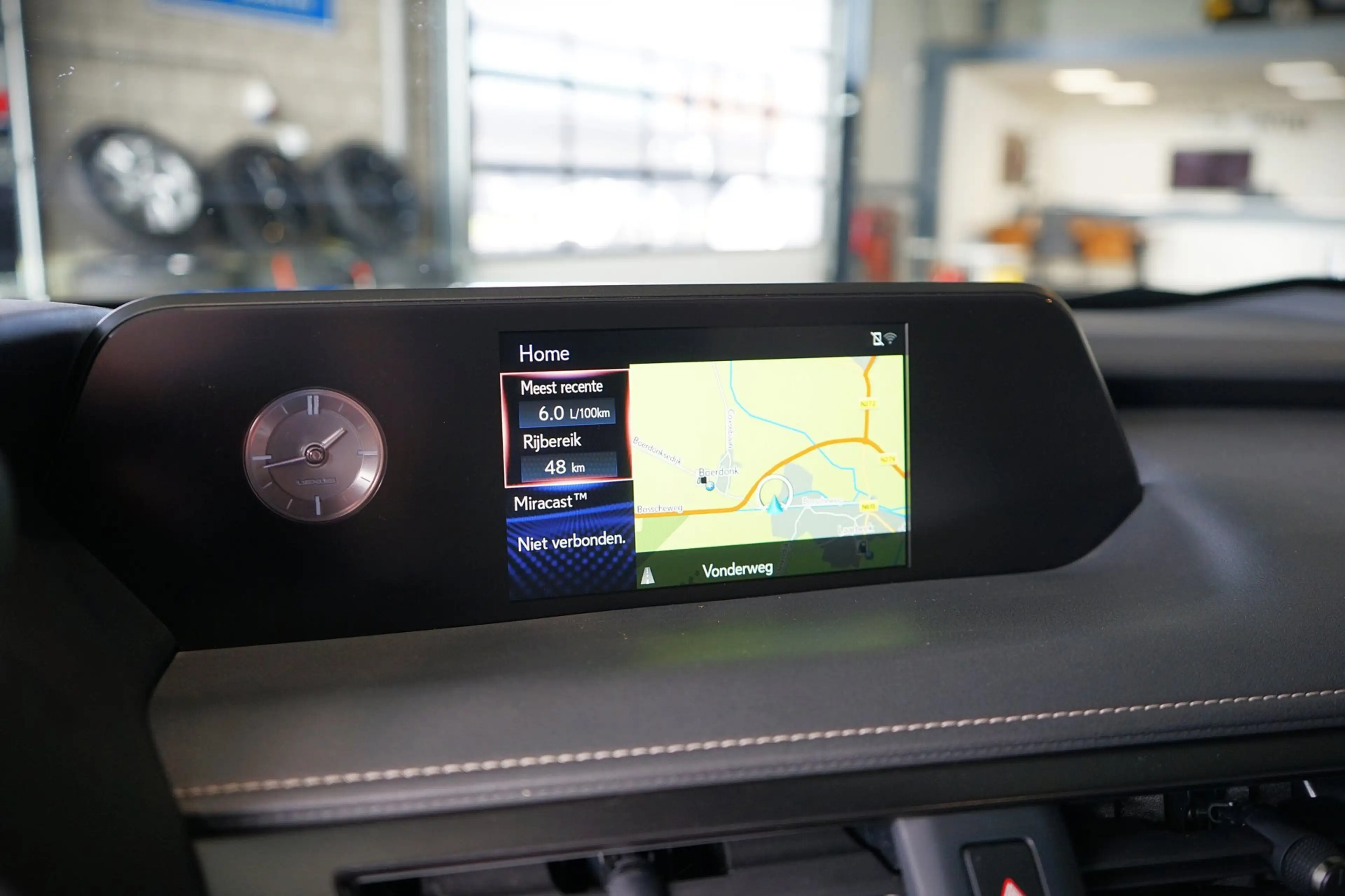 Lexus UX 250h CARPLAY | SCHUIFDAK | LEDER | DEALER ONDERHOUDEN — photo 10