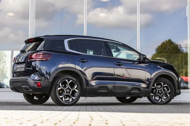 Citroen C5 Aircross view 2