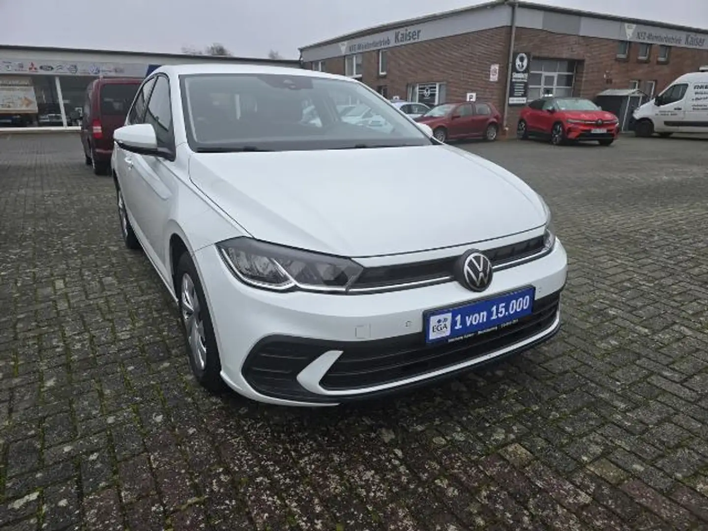 Volkswagen Polo 1.0 Life MPI BMT 5-T. Klima Navi LED Allwetterreif Weiß - 1