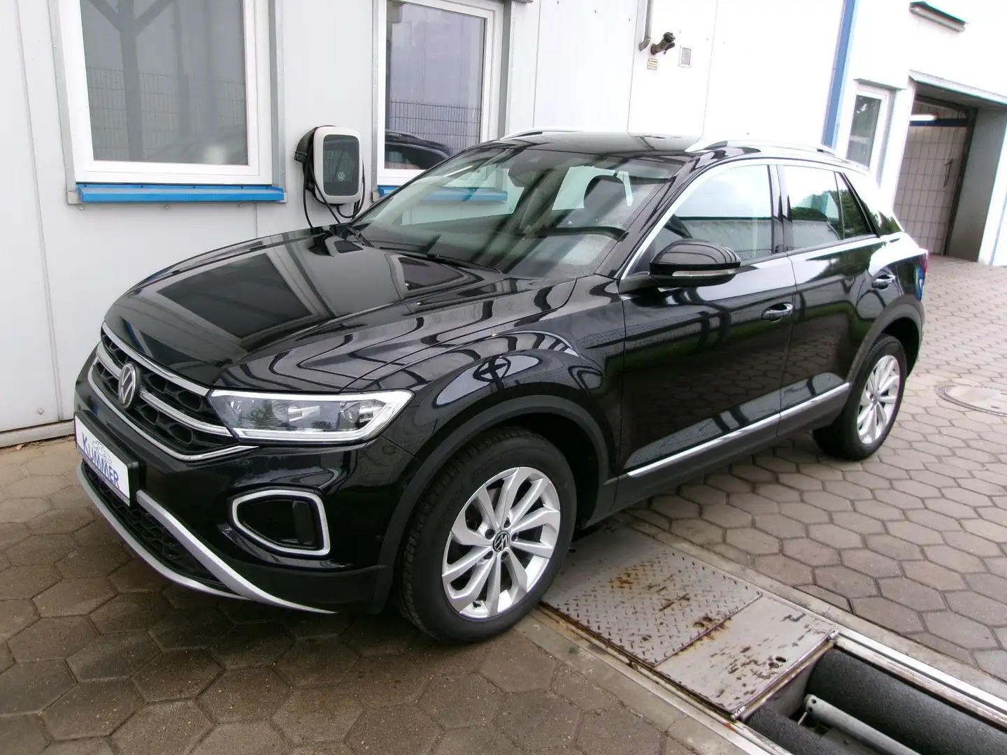 Volkswagen T-Roc Style Navi DSG Alcantara Winterreifen Zwart - 1
