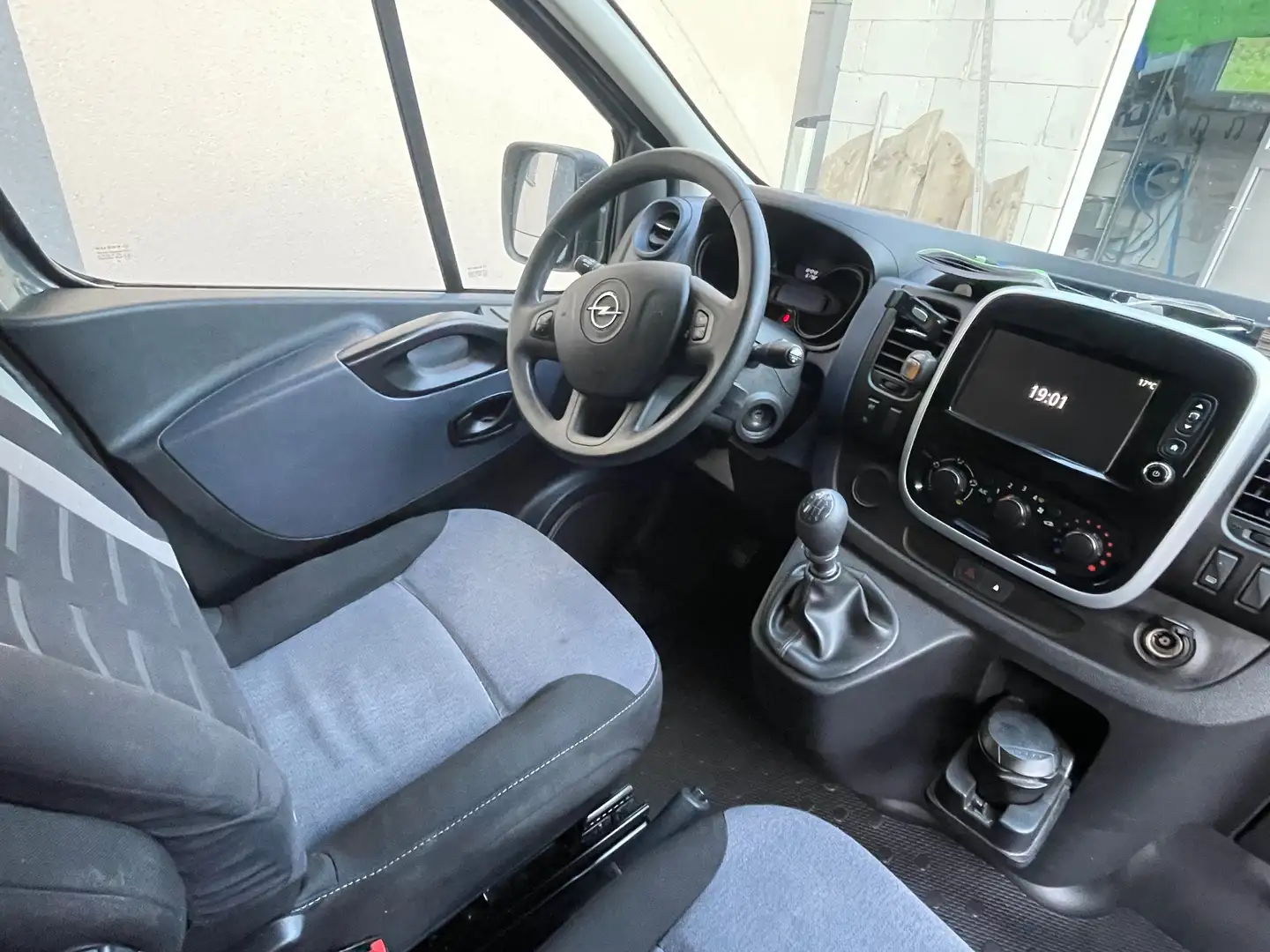 Opel Vivaro L2H1 1,6 CDTI Ecotec 2,9t Basis Сірий - 2