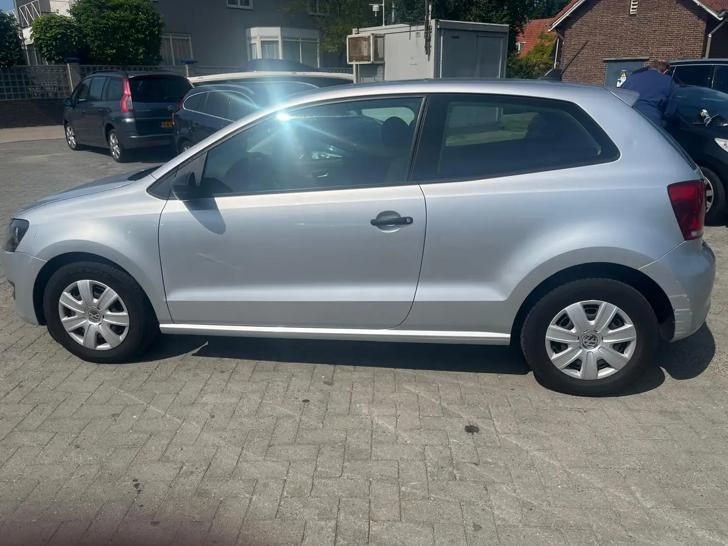 Volkswagen Polo 1.2 Easyline airco cruisecontrol Gris - 2