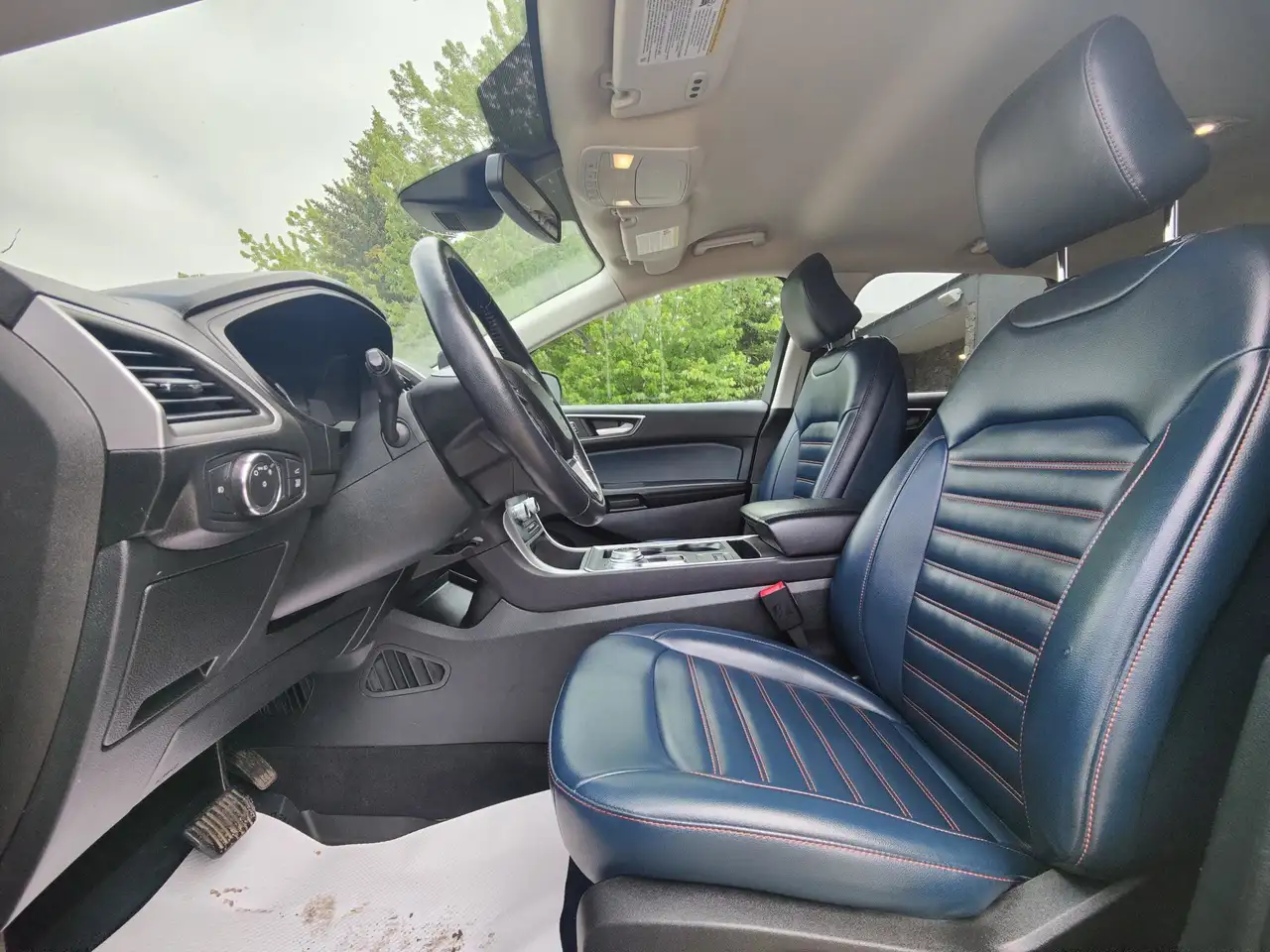 Ford Edge photo Ford Edge