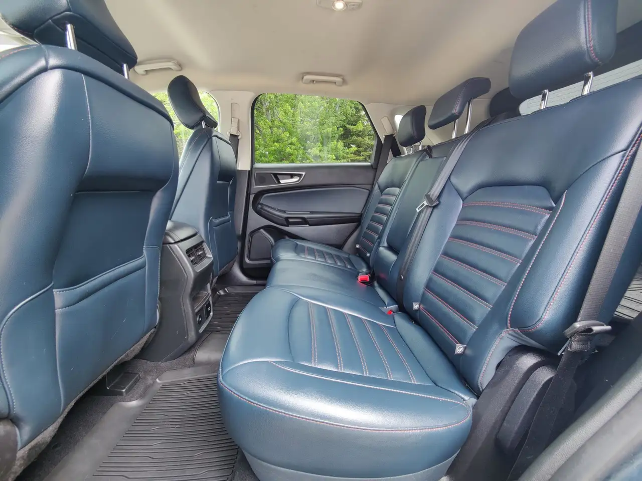Ford Edge photo Ford Edge