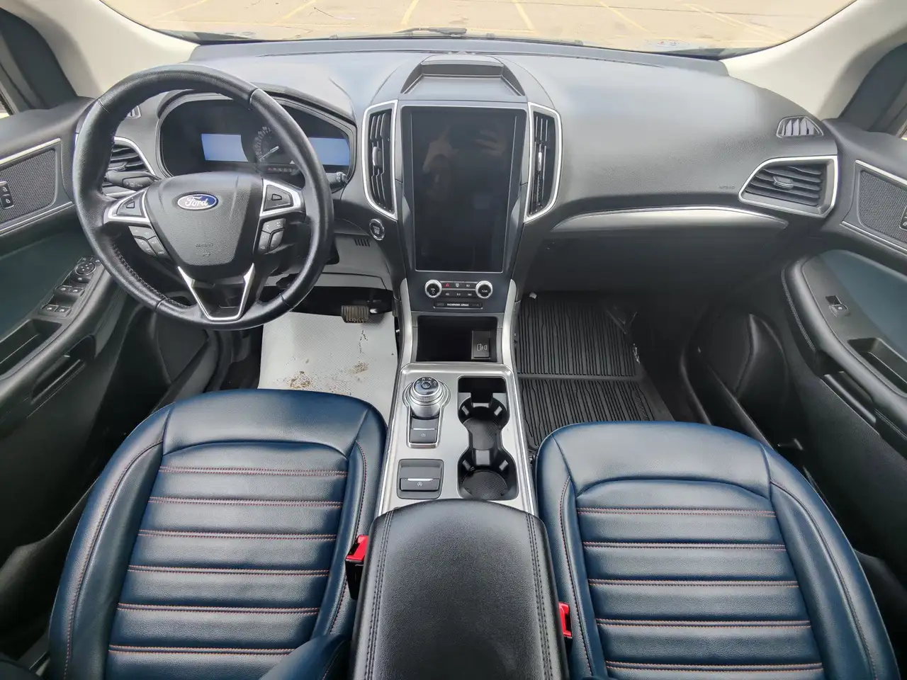 Ford Edge photo Ford Edge