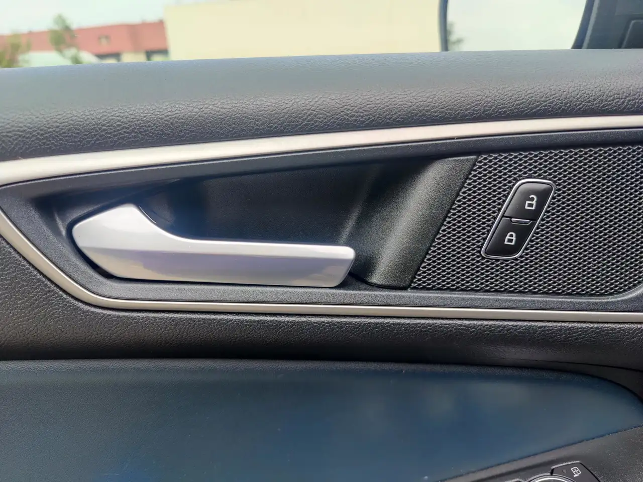 Ford Edge photo Ford Edge