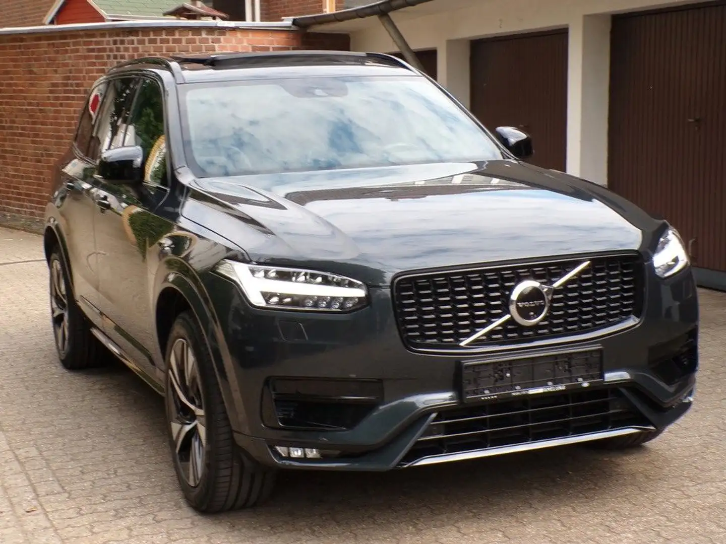 Volvo XC90 B5 AWD"R Design"/Pano/360°/ACC/Memory/LED Gris - 2