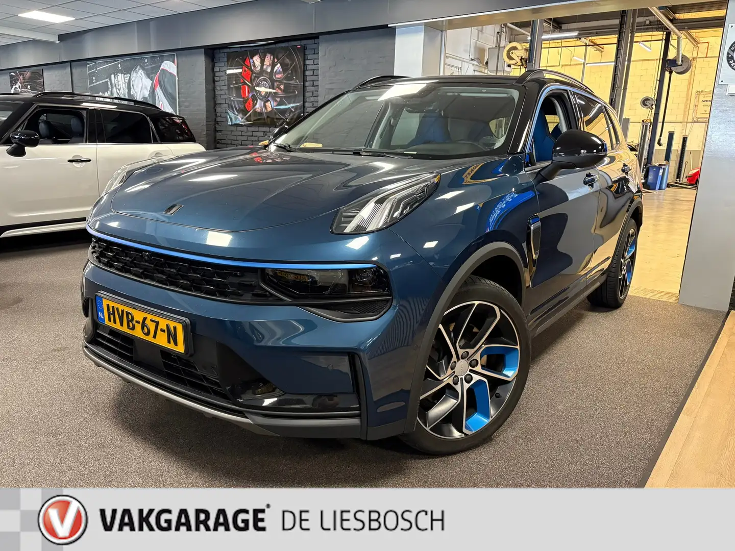 Lynk & Co 01 1.5 / pano / 360 camera / model 2023 / Infinity / Blauw - 1