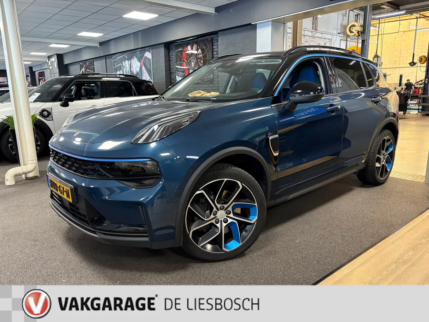Lynk & Co 01 1.5 / pano / 360 camera / model 2023 / Infinity / Blauw - 2