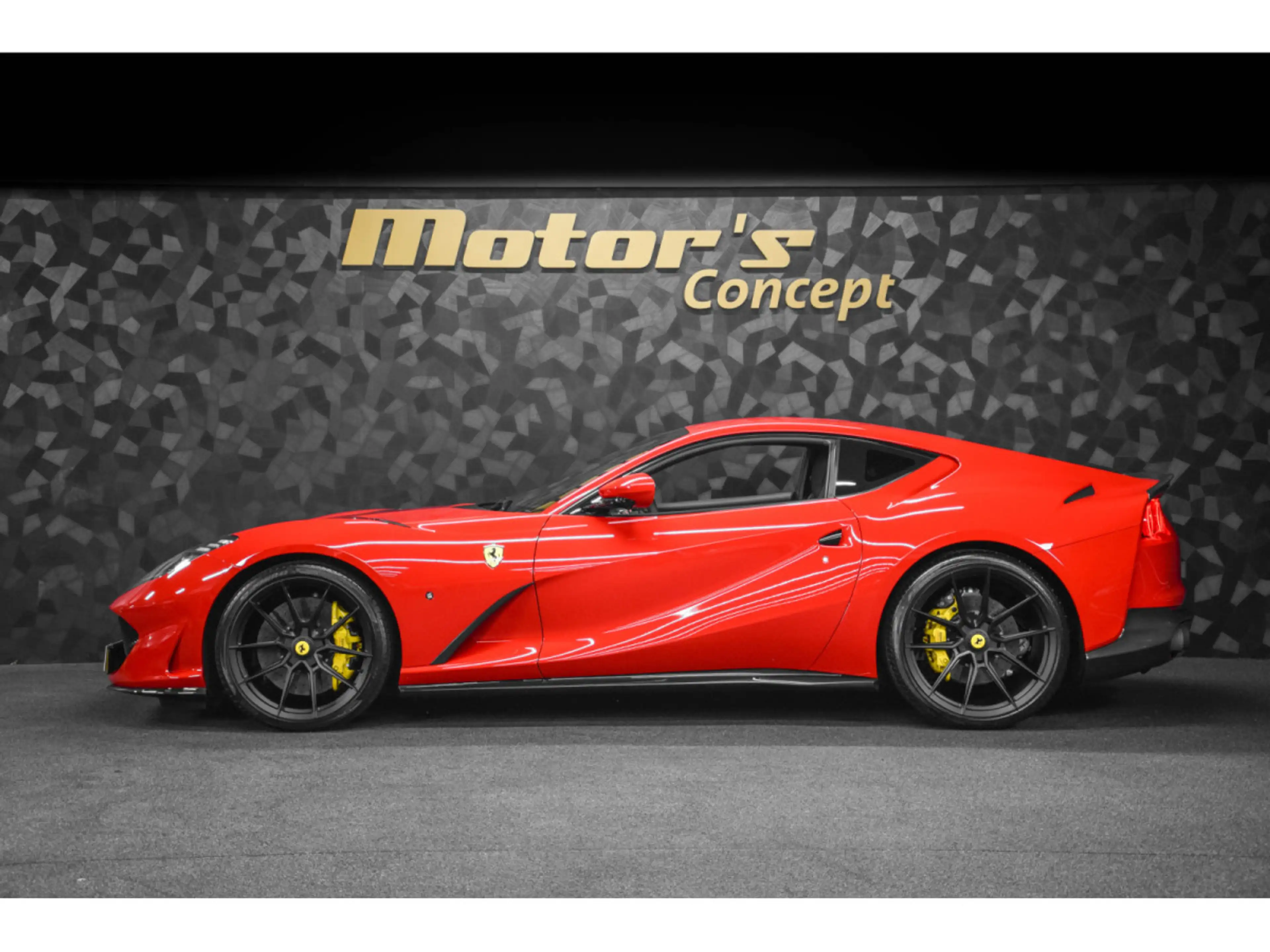 Ferrari 812 Superfast 6.5 V12 - KIT NOVITEC CARBONE — photo 2