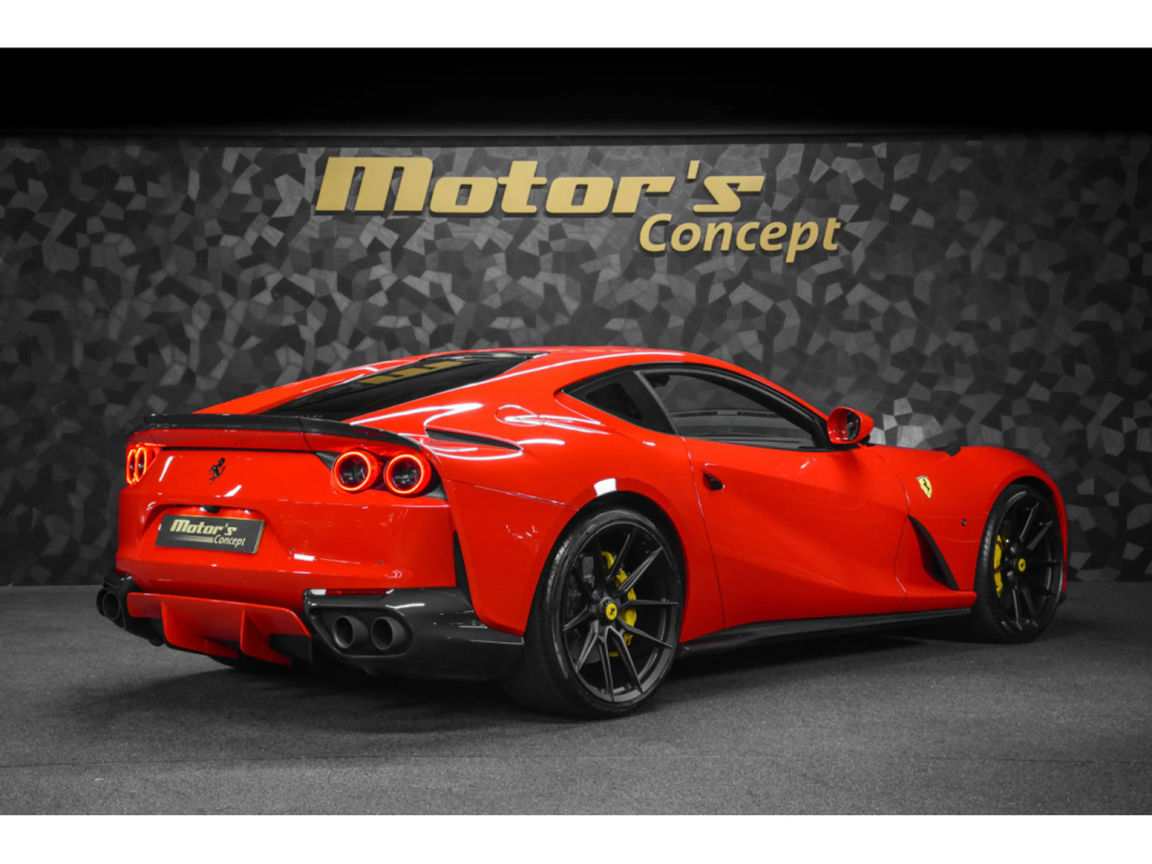 Ferrari 812 Superfast 6.5 V12 - KIT NOVITEC CARBONE — photo 3