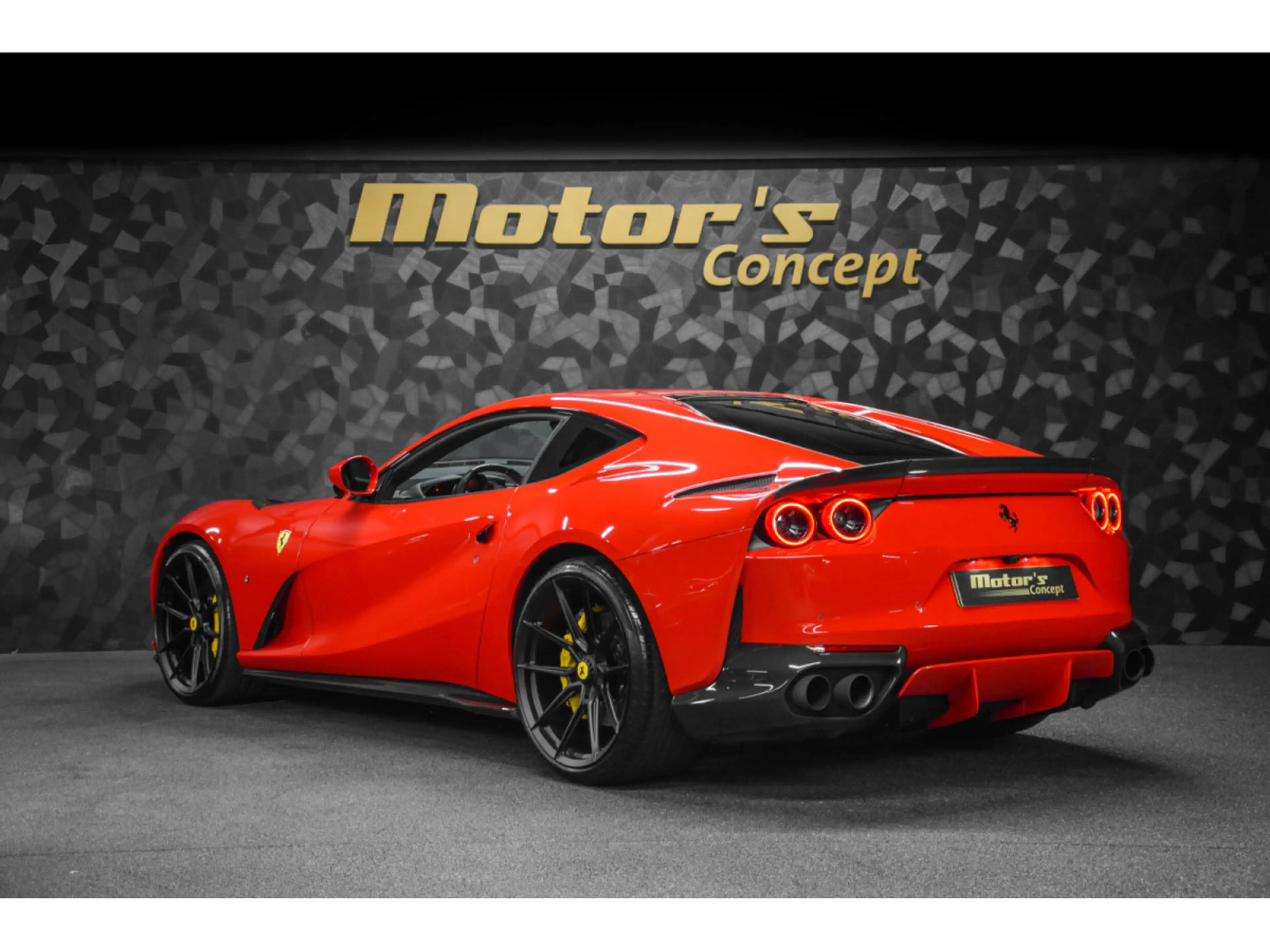 Ferrari 812 Superfast 6.5 V12 - KIT NOVITEC CARBONE — photo 7