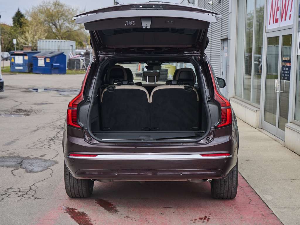 2025 Volvo XC90 Plug in!! Ultra Bright Theme + BOWERS AND WILKINS thumb 13