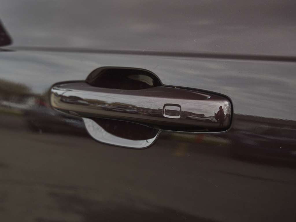 2025 Volvo XC90 Plug in!! Ultra Bright Theme + BOWERS AND WILKINS thumb 7