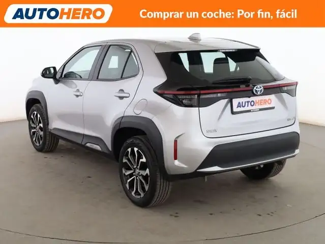 Toyota Yaris Cross view 4