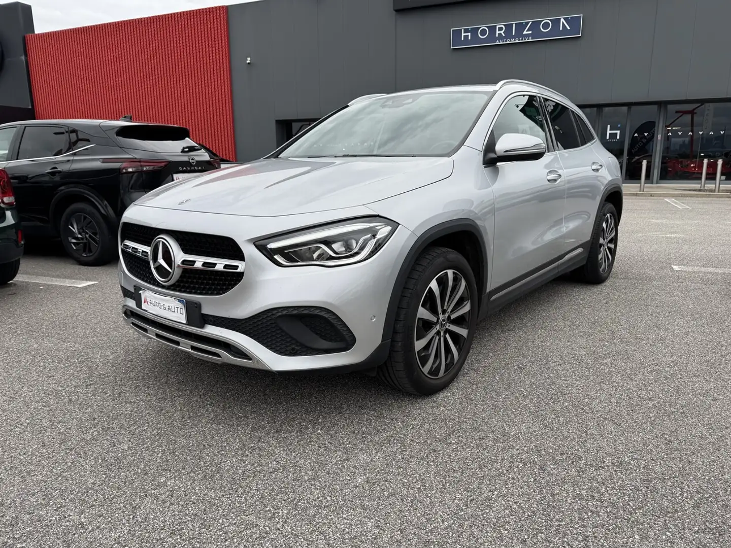 Mercedes-Benz GLA 200 d Sport Plus auto Argent - 1