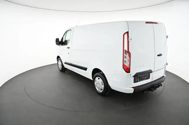 Ford Transit Custom view 9
