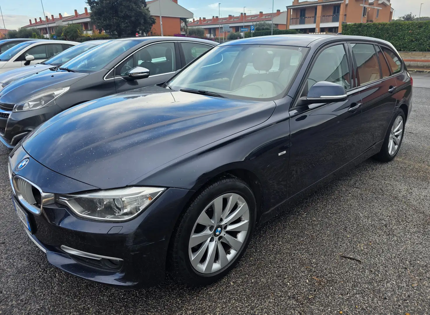 BMW 318 Serie 3 F31 Touring 318d Touring xdrive Modern Bleu - 1