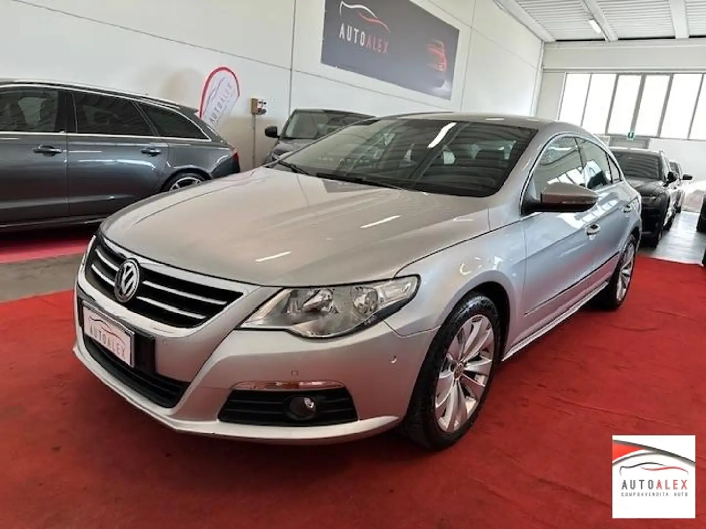 Volkswagen Passat CC 2.0 tdi Dpf NEOPATENTATI Plateado - 1