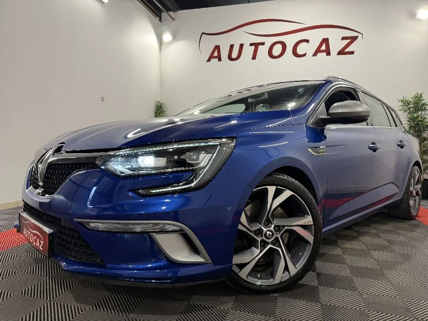 Renault Megane IV ESTATE dCi 165 Energy EDC GT Blau - 2