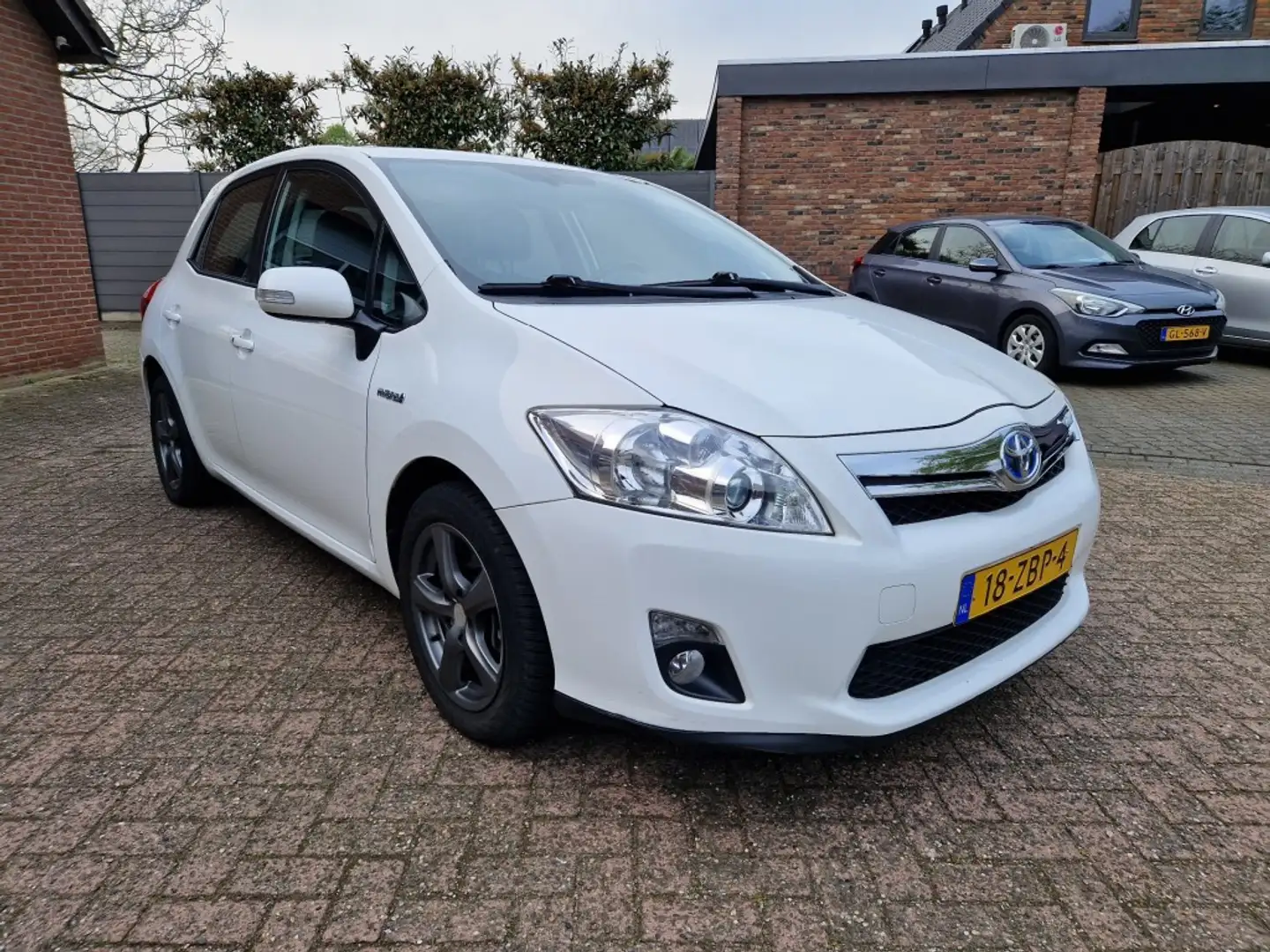 Toyota Auris 1.8 Full Hybrid Executive Business NL-auto Clima N Blanc - 2