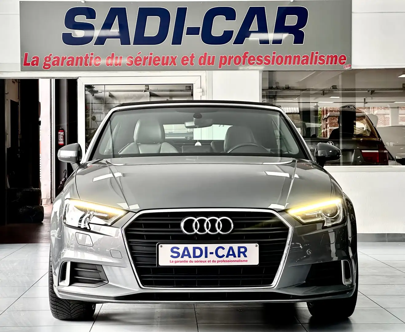 Audi A3 Cabriolet 35 TFSI - SPORT 1,5 TFSI 150cv Gris - 2