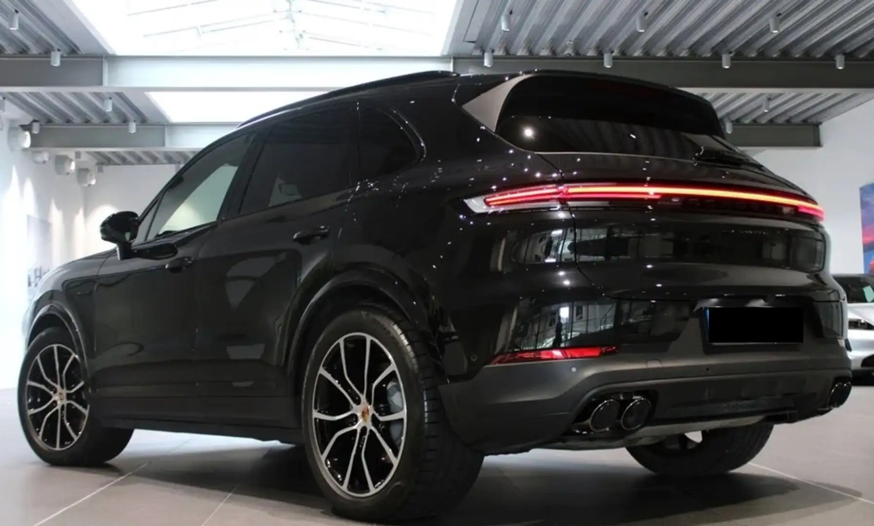 Porsche Cayenne E-Hybrid Schwarz - 2