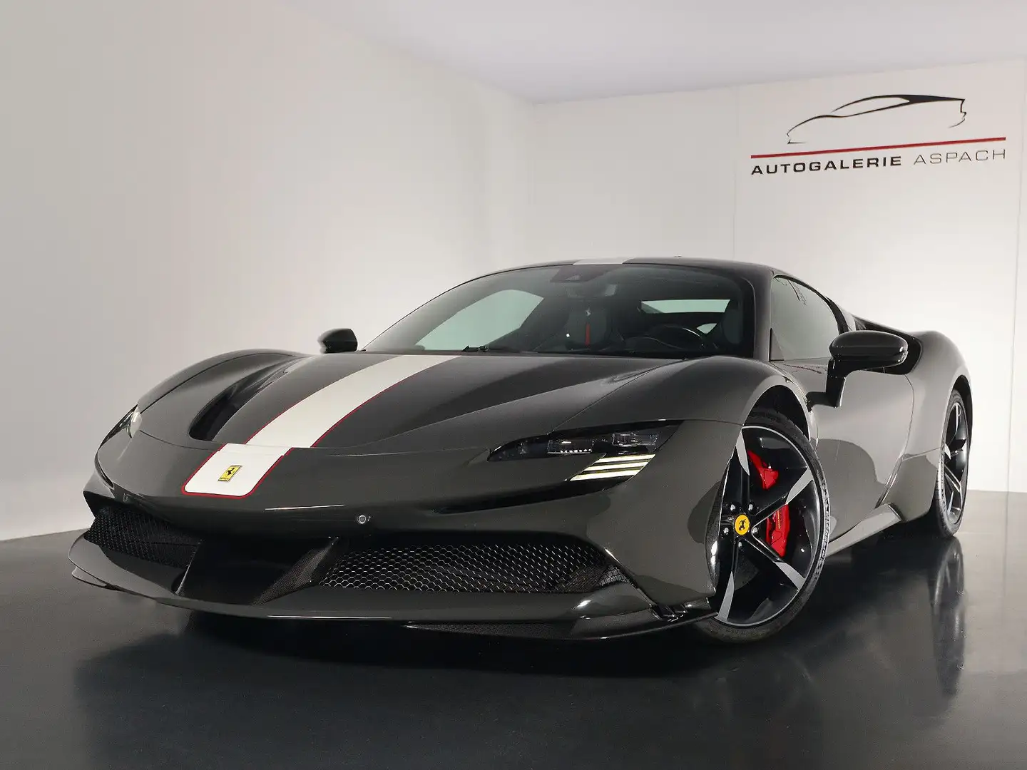 Ferrari SF90 Assetto Fiorano|Streifen|JBL|Klappen|4J.Gar Grau - 2