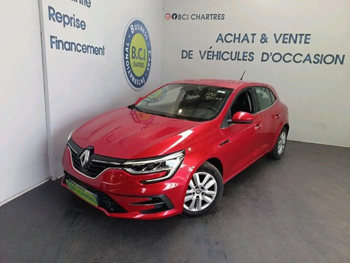 Renault Megane IV 1.5 BLUE DCI 115CH BUSINESS -21B Rouge - 1