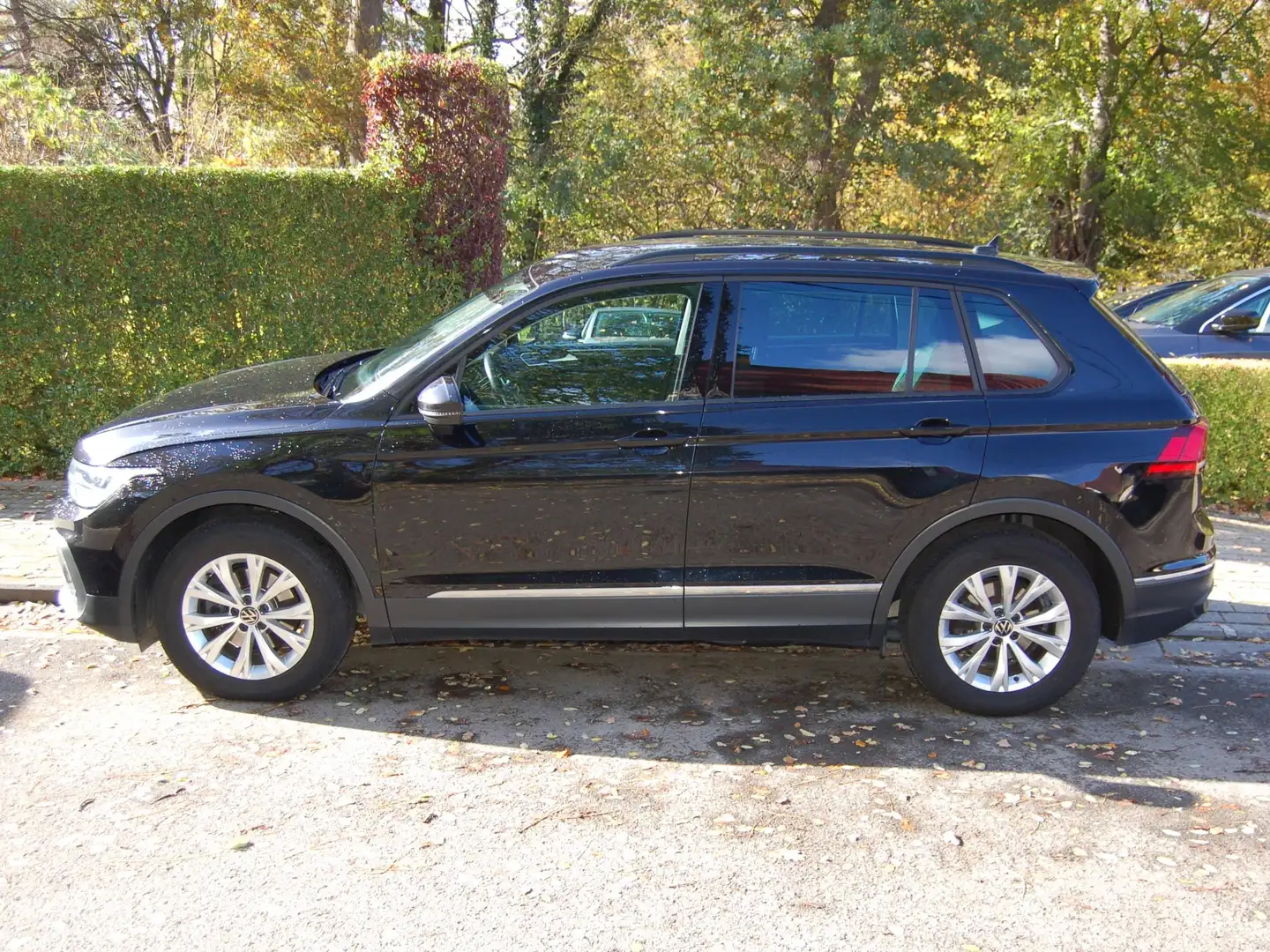 Volkswagen Tiguan Tiguan 2.0 TDI SCR Life DSG 20.000 NETTO CAMERA JA Noir - 1