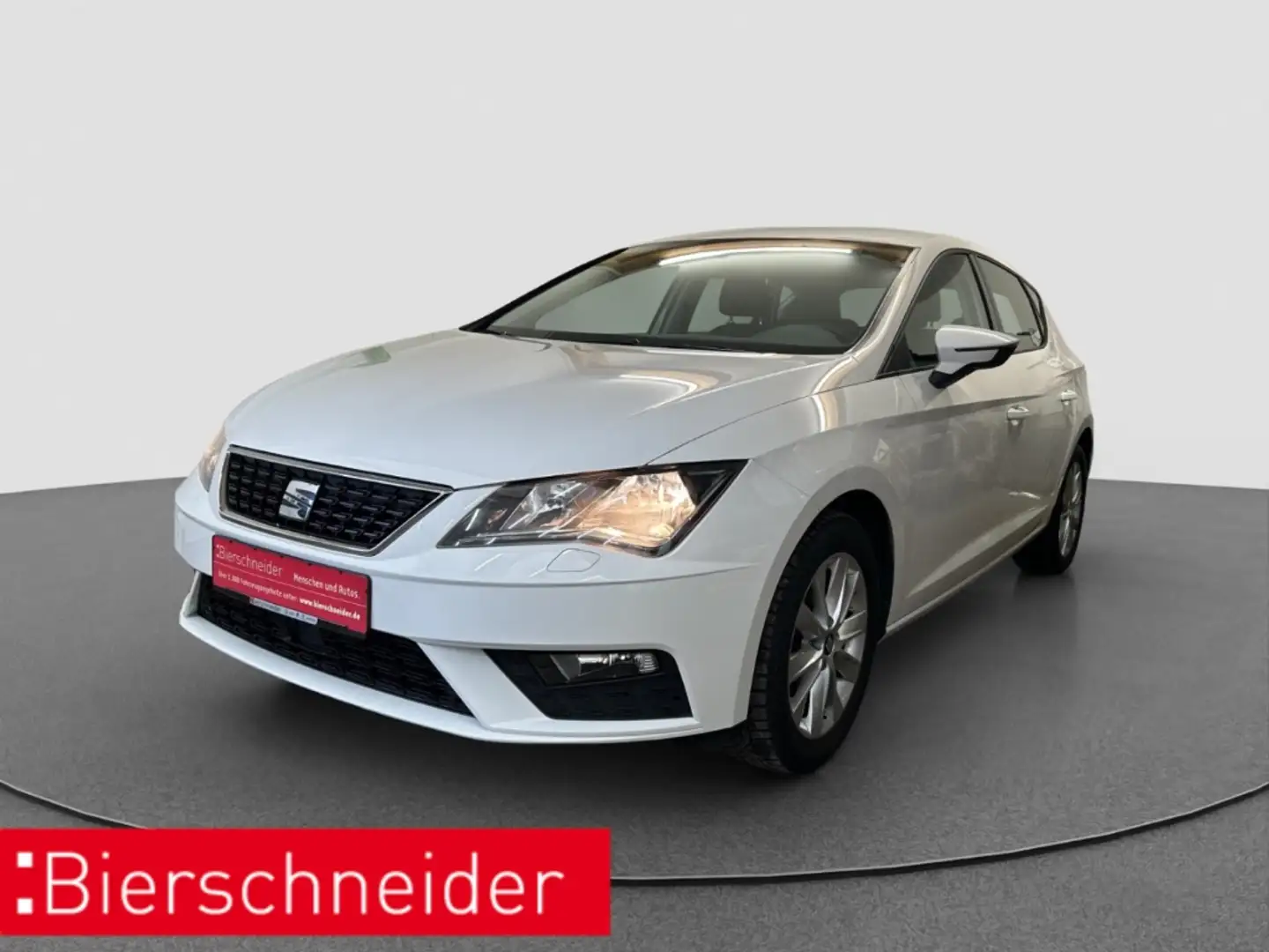 SEAT Leon 1.5 TSI Style GRA SHZ LED Biały - 1