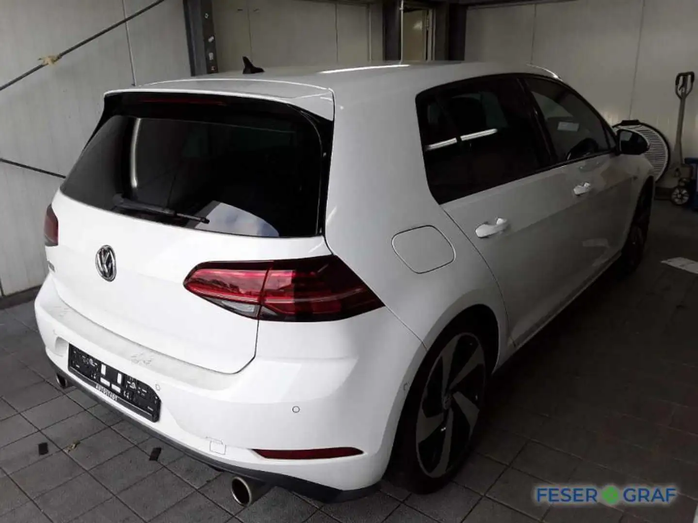 Volkswagen Golf GTI Performance Keyless*RearView*LED*ACC*DCC* Weiß - 2