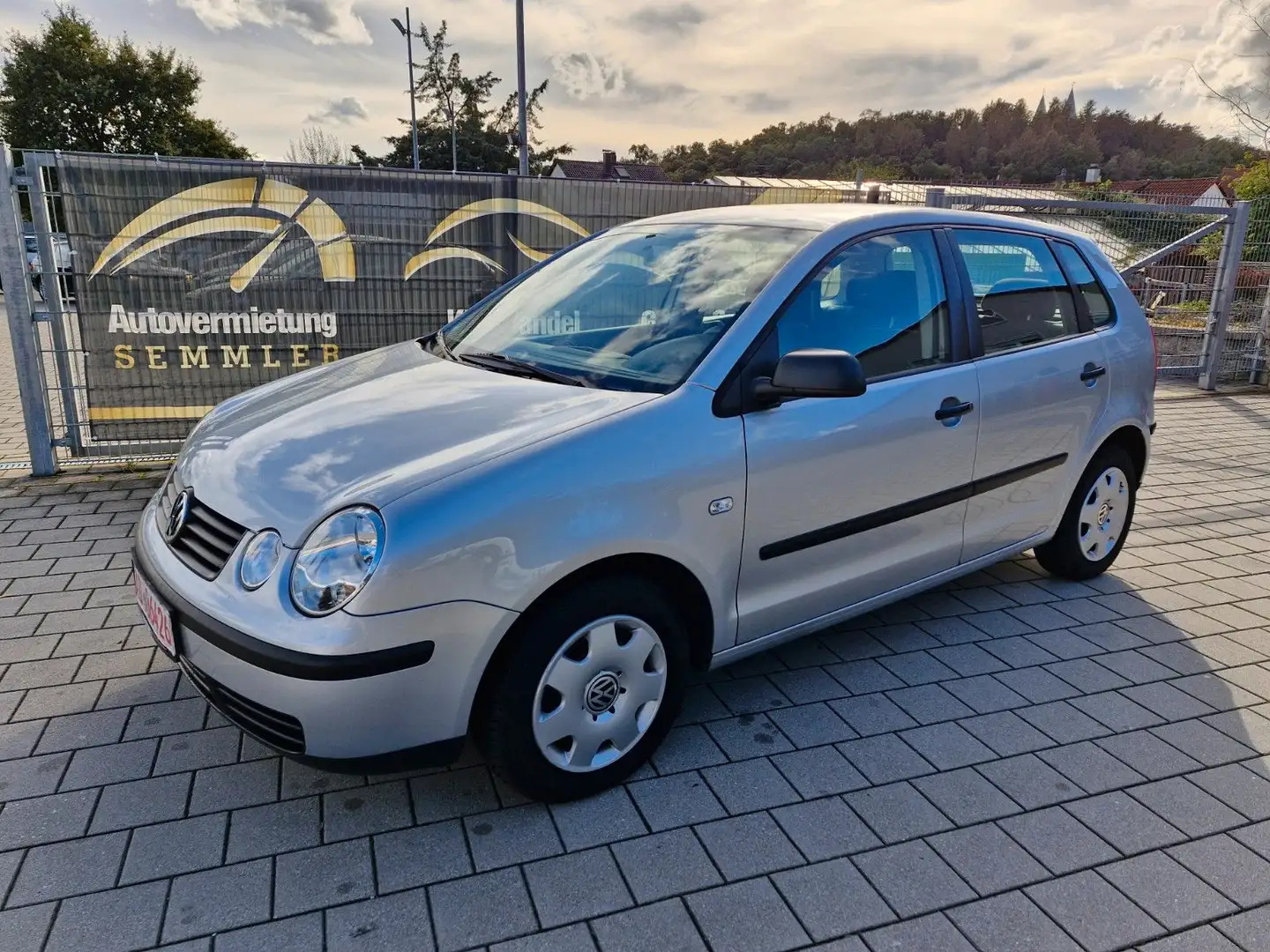 Volkswagen Polo 1.2 Basis / TÜV Neu / Klima/ 1.Hand Plateado - 1