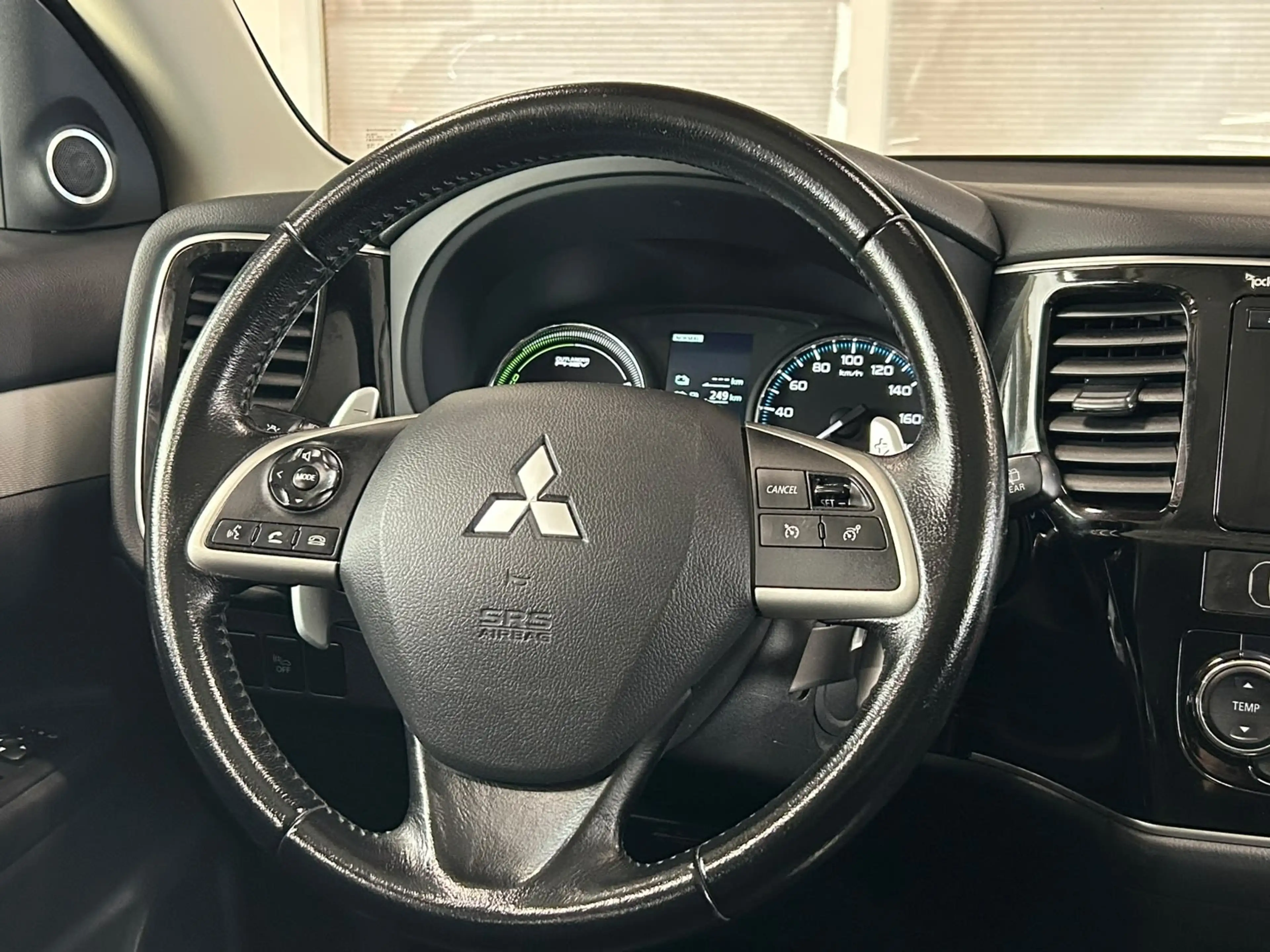 Mitsubishi Outlander 2.0 PHEV Intense + — photo 7