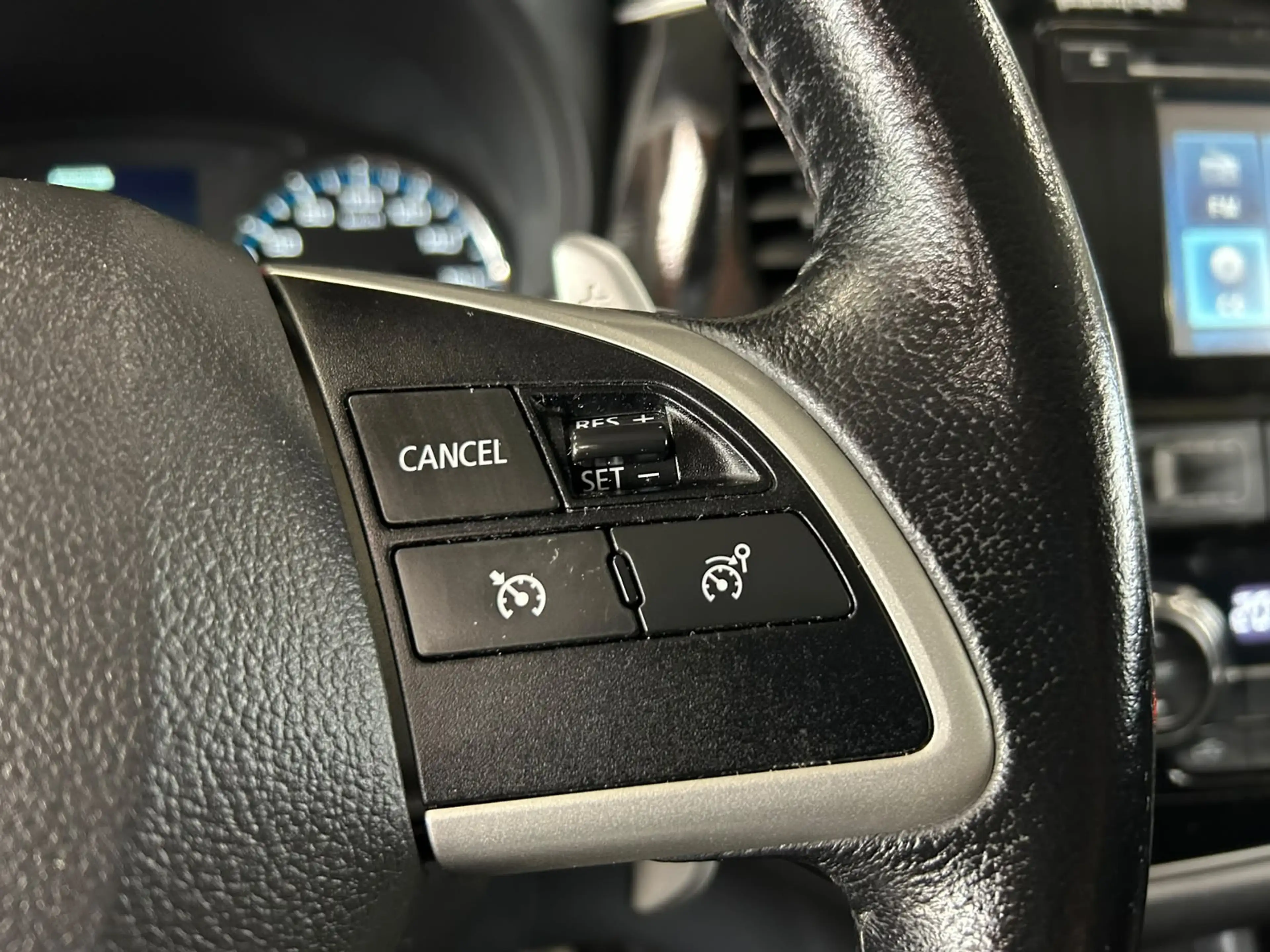 Mitsubishi Outlander 2.0 PHEV Intense + — photo 8