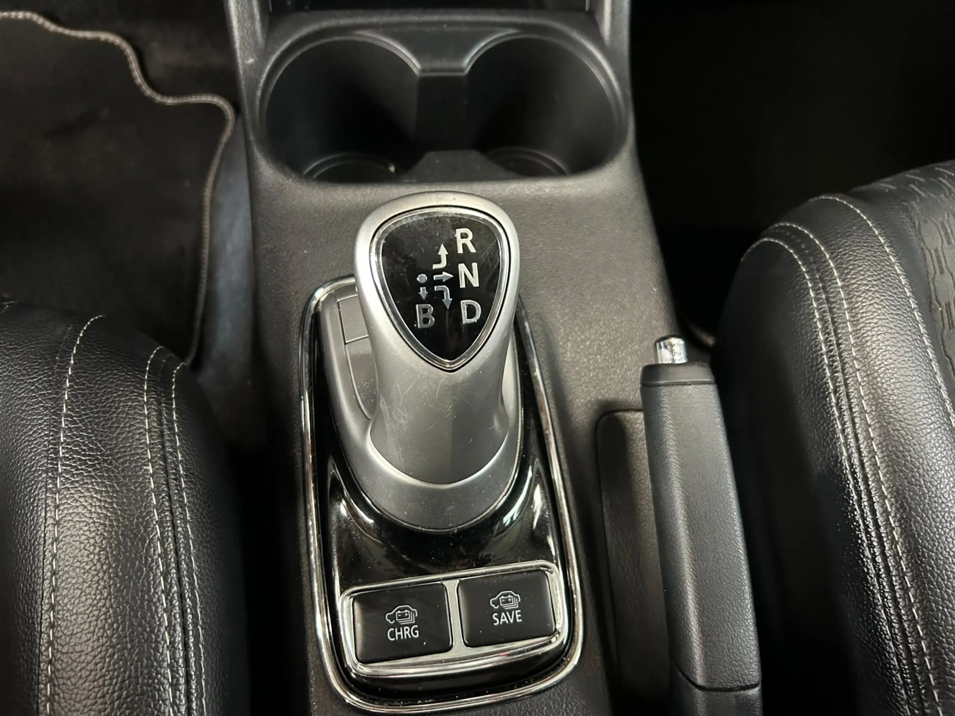 Mitsubishi Outlander 2.0 PHEV Intense + — photo 11