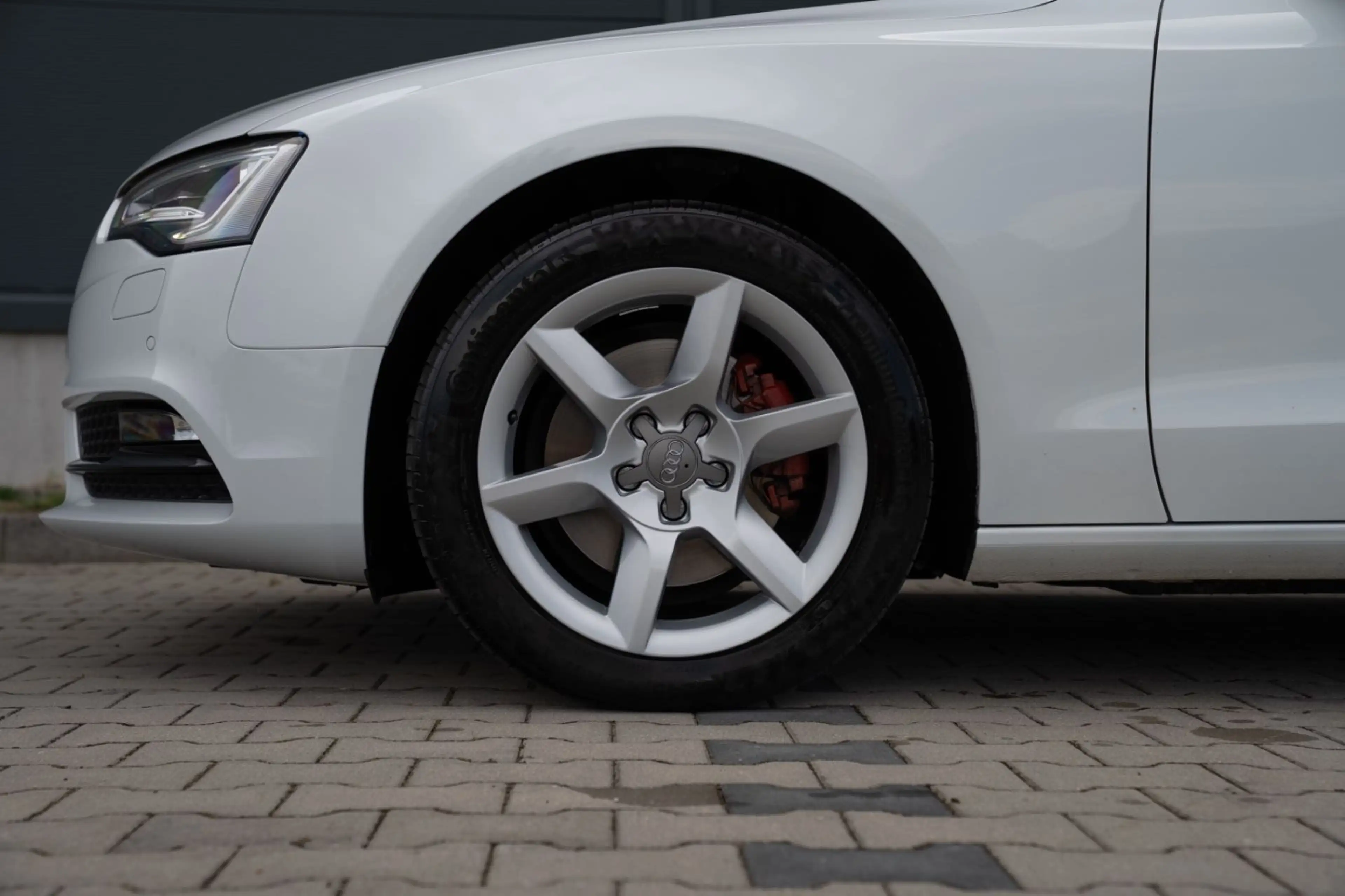Audi A5 Sportback 2.0 TDI*SHZ*SITZLÜ*TEMP*BiXEN*PDC* — photo 7