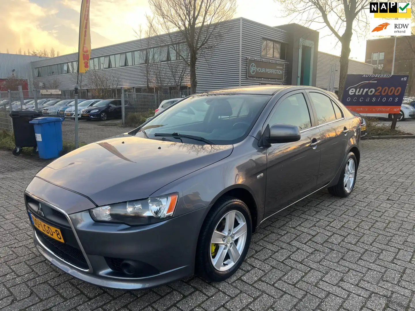 Mitsubishi Lancer Sportback 1.5 Edition One - AIRCO - NETJES ! Grau - 1