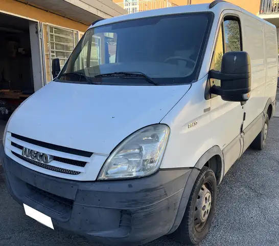 Iveco Daily Daily 29L10 V 2.3 96cv L1H1