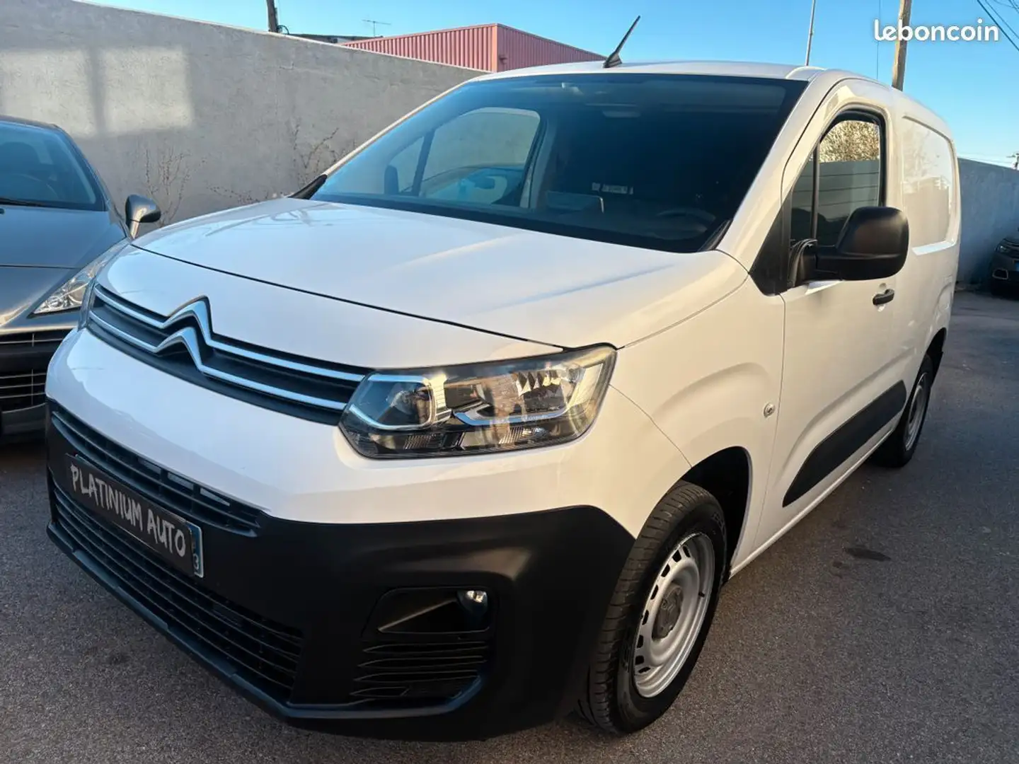 Citroen Berlingo III BlueHDI 100 S&S Club Taille M PrixTTC Blanc - 1