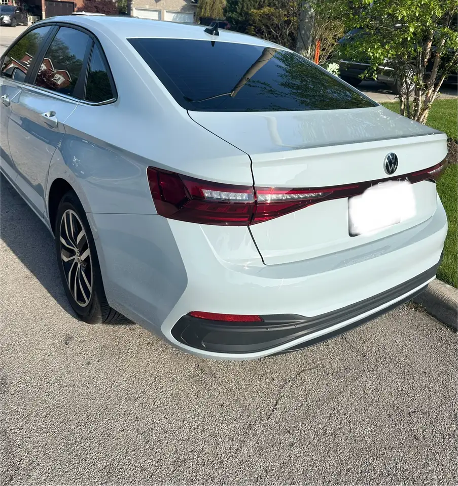 Volkswagen Jetta снимка Volkswagen Jetta