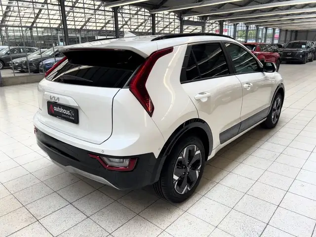 Kia Niro view 5