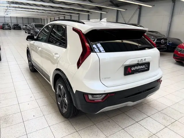 Kia Niro view 4