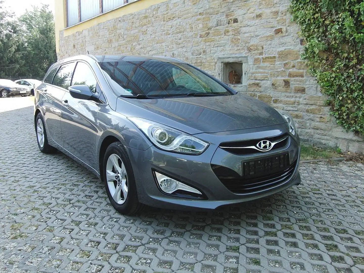 Hyundai i40 i40cw 2.0 Style Grijs - 1