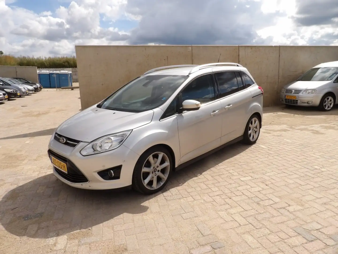Ford Grand C-Max 2.0 TDCi Titanium - exportprijs! Grijs - 1