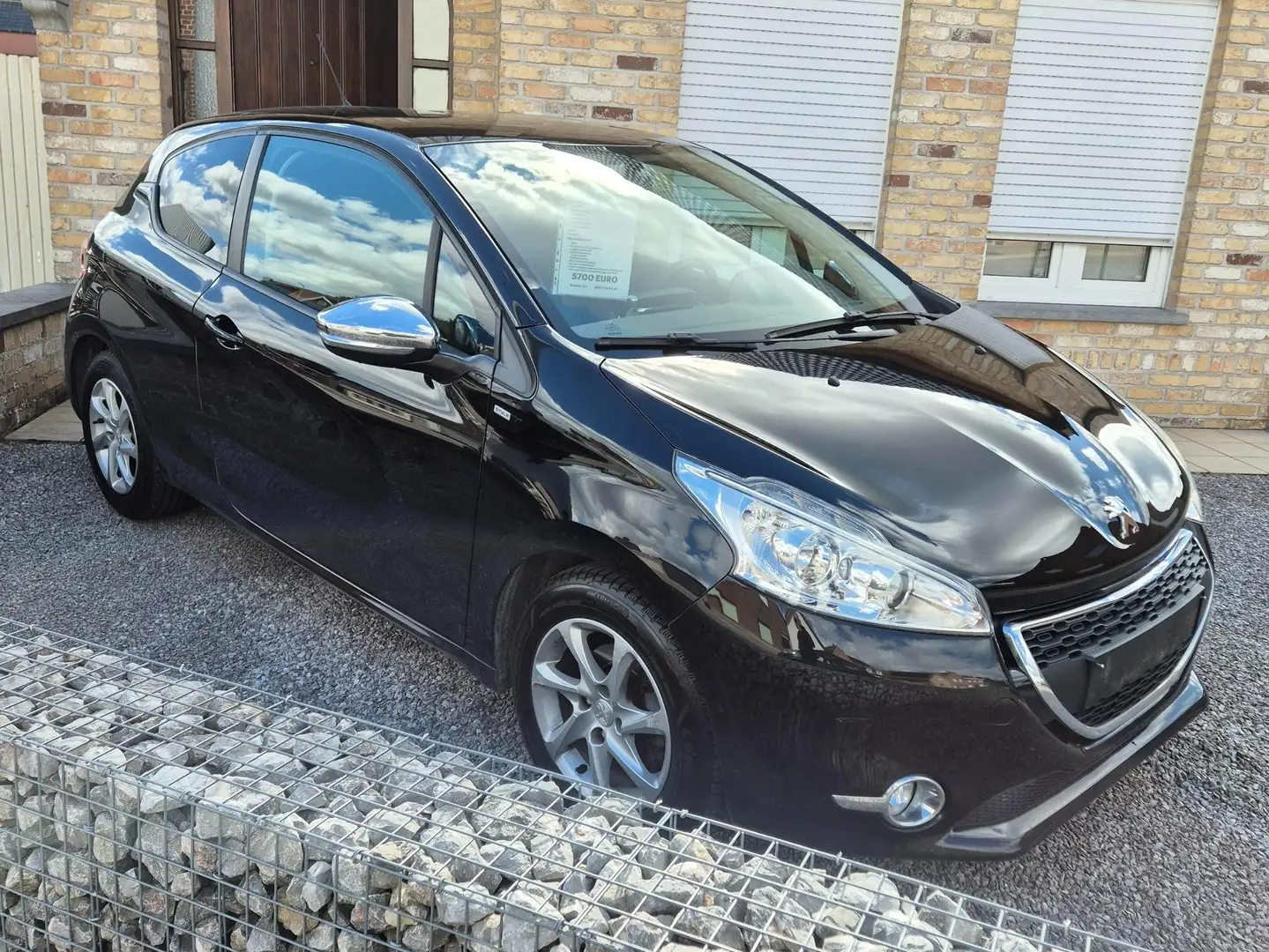 Peugeot 208 208 82 VTI Active Noir - 1