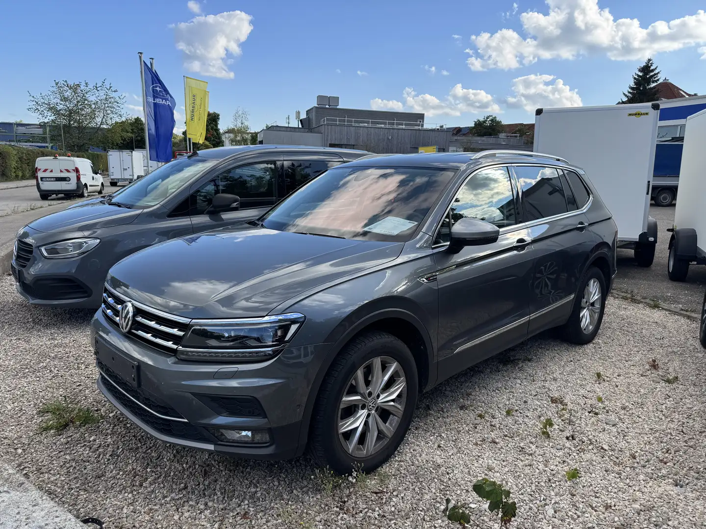 Volkswagen Tiguan Allspace Highline 4Motion Grau - 1